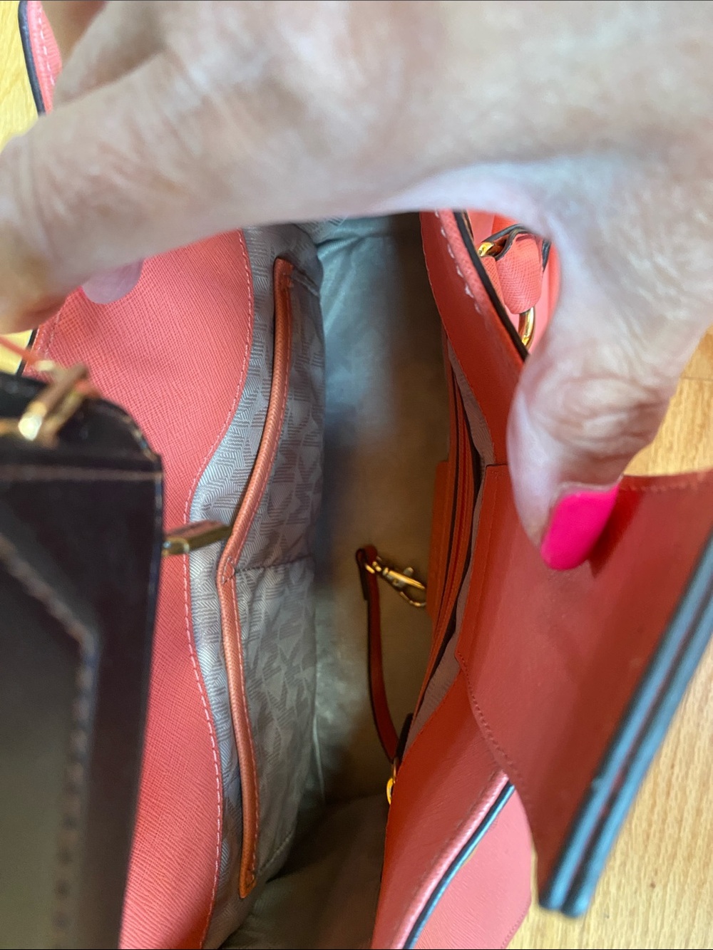 Michael Kors Pink/coral Saffiano Satchel with Gold Hardware - Picture 3 of 4